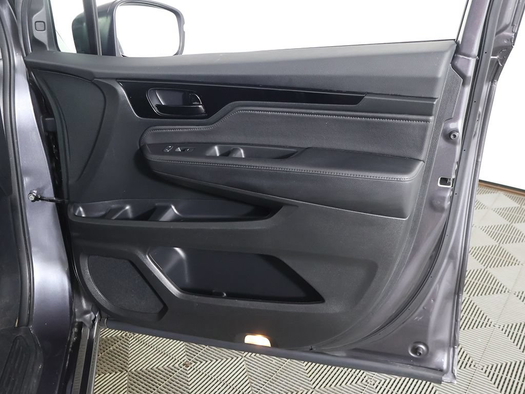 Used 2023 Honda Odyssey Touring image 25