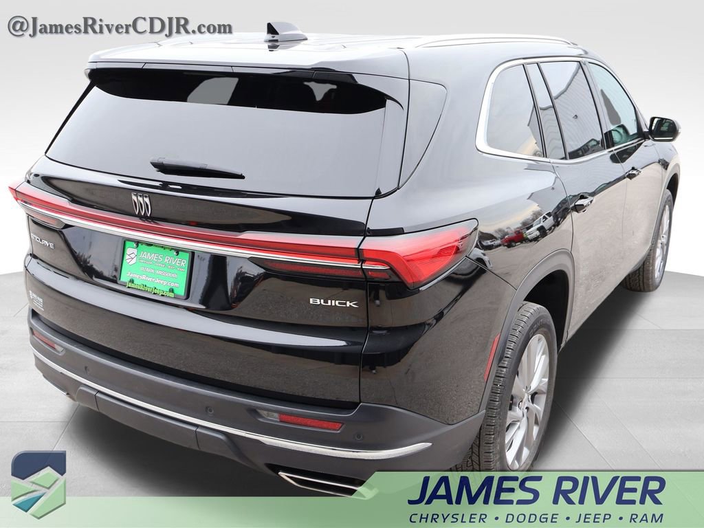 Used 2025 Buick Enclave Preferred image 5