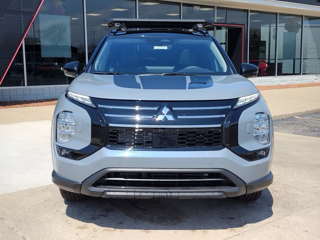 New 2026 Mitsubishi Outlander AWD image 13