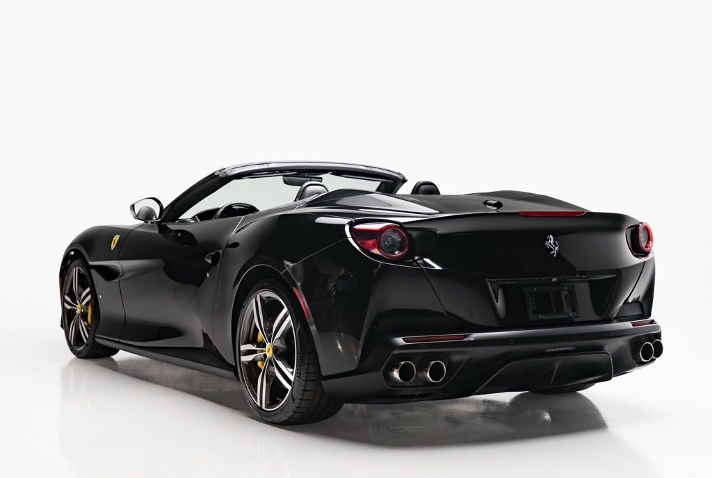 Used 2019 Ferrari Portofino image 10