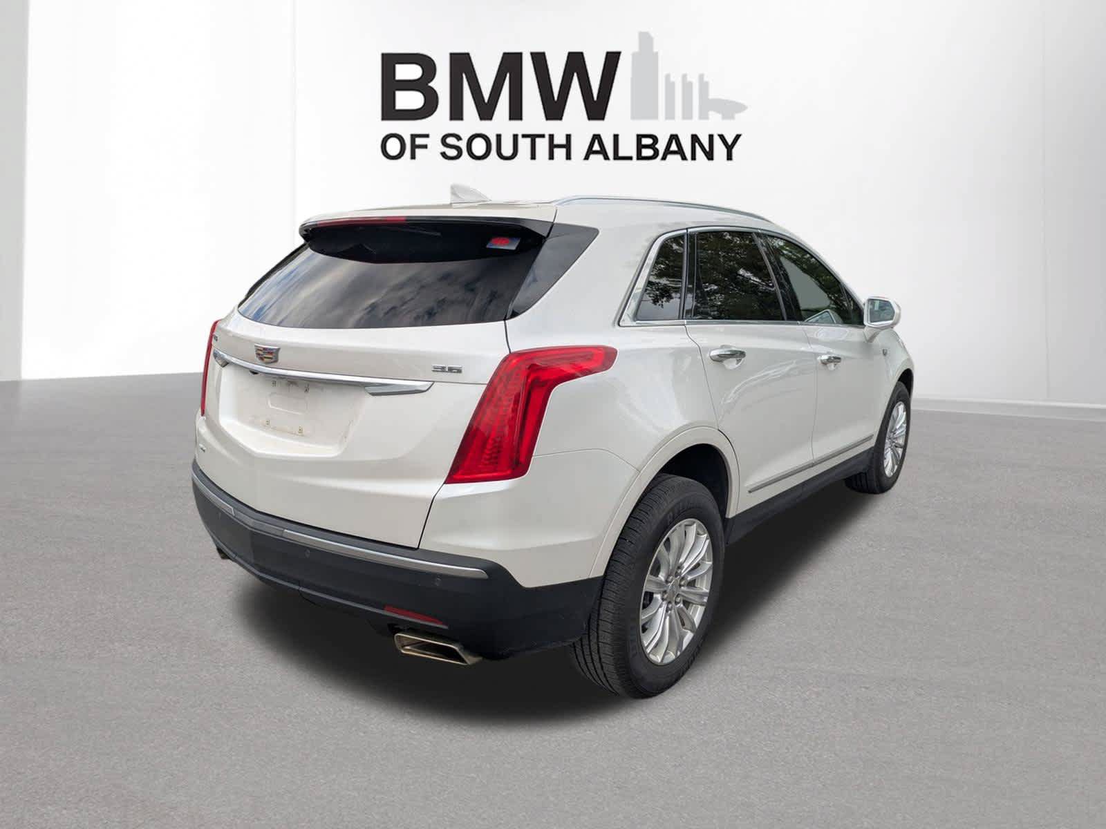 Used 2019 Cadillac XT5 AWD image 3