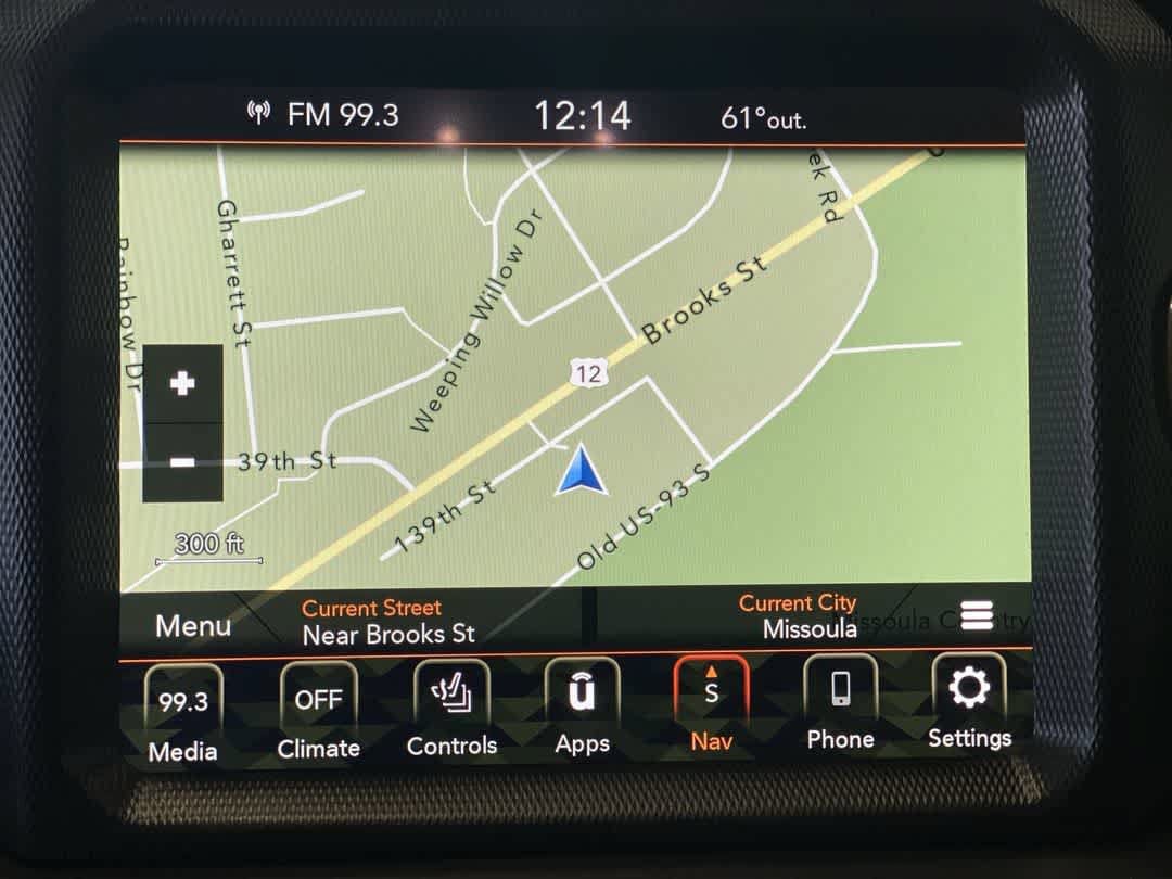 Used 2022 Jeep Wrangler Unlimited Sahara w/ LED Lighting Group AWD/4WD image 19