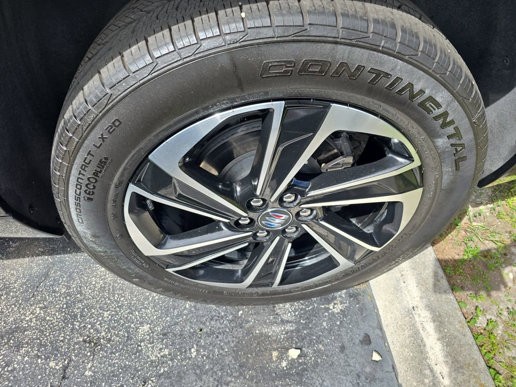 Used 2025 Buick Enclave Sport Touring image 10