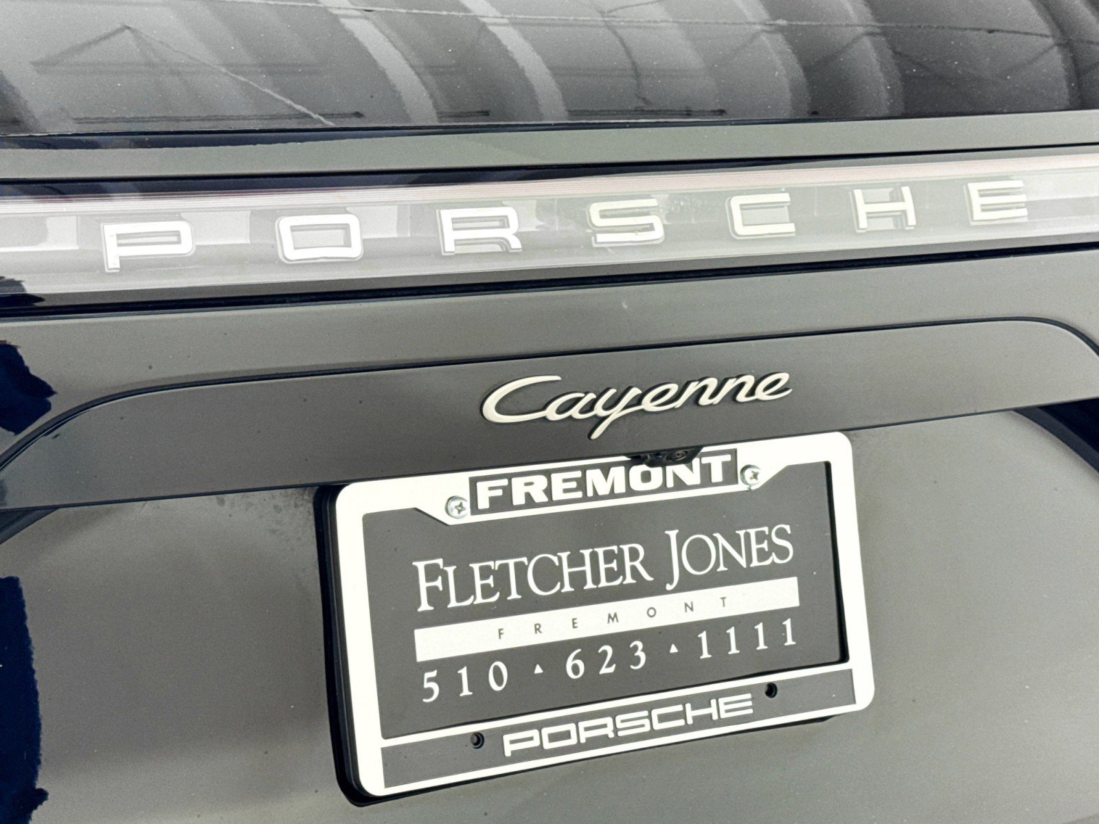 Used 2023 Porsche Cayenne Platinum Edition image 26