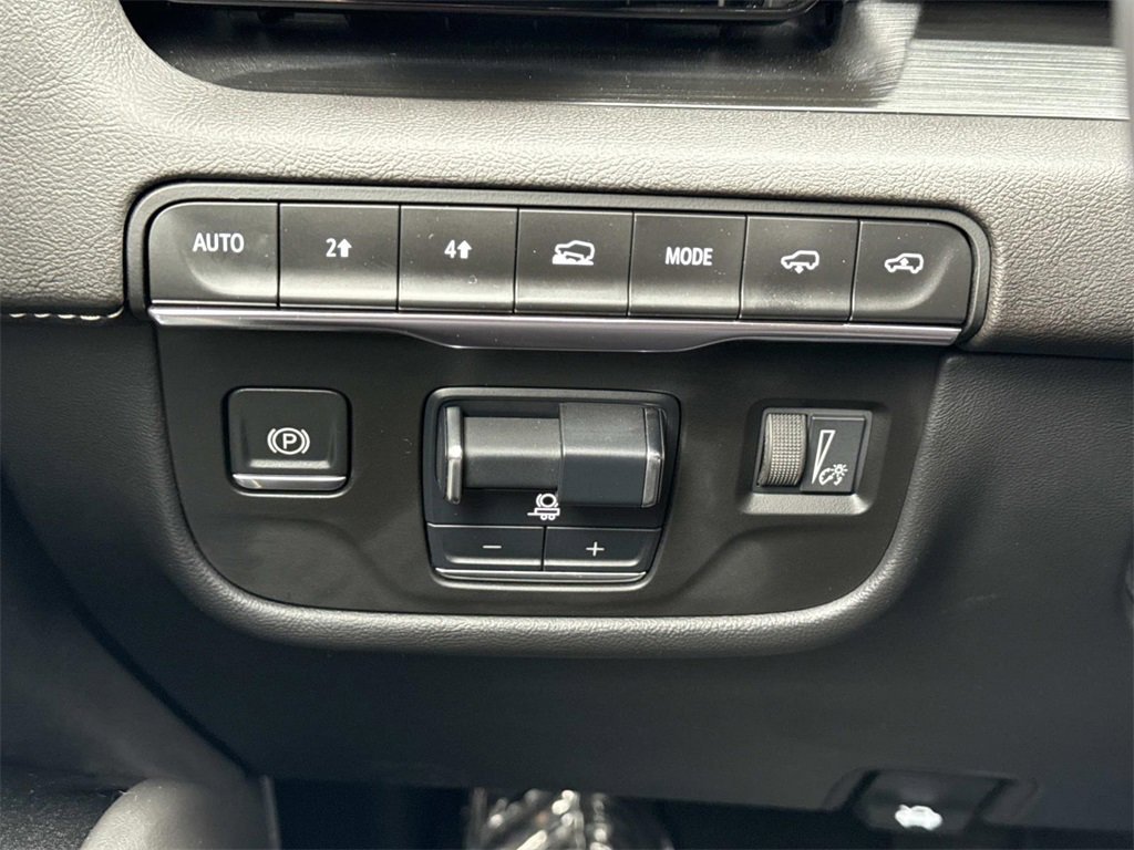 Certified 2024 Cadillac Escalade Sport w/ Touring Package image 30