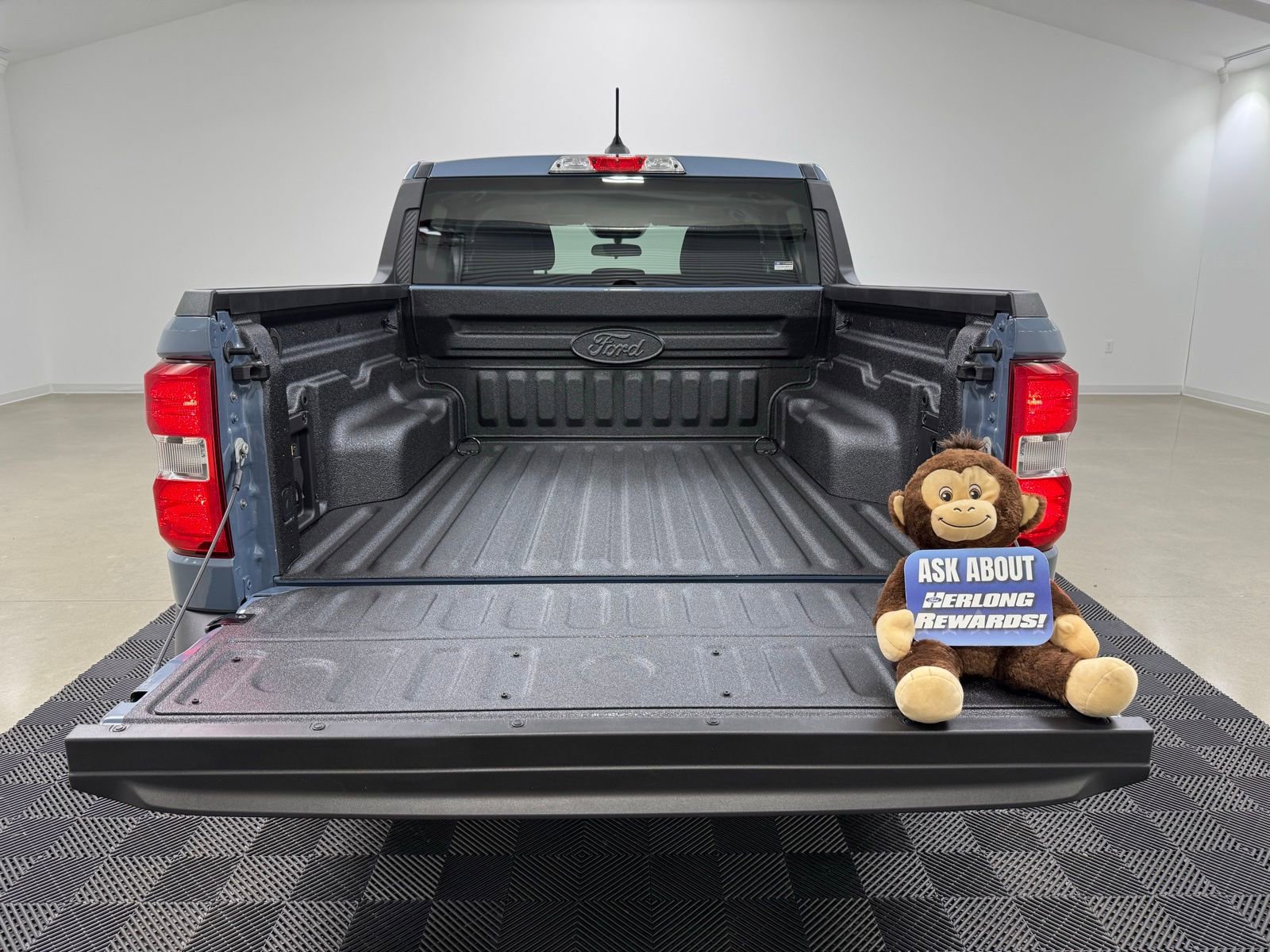 New 2025 Ford Maverick XLT w/ XLT Luxury Package image 8