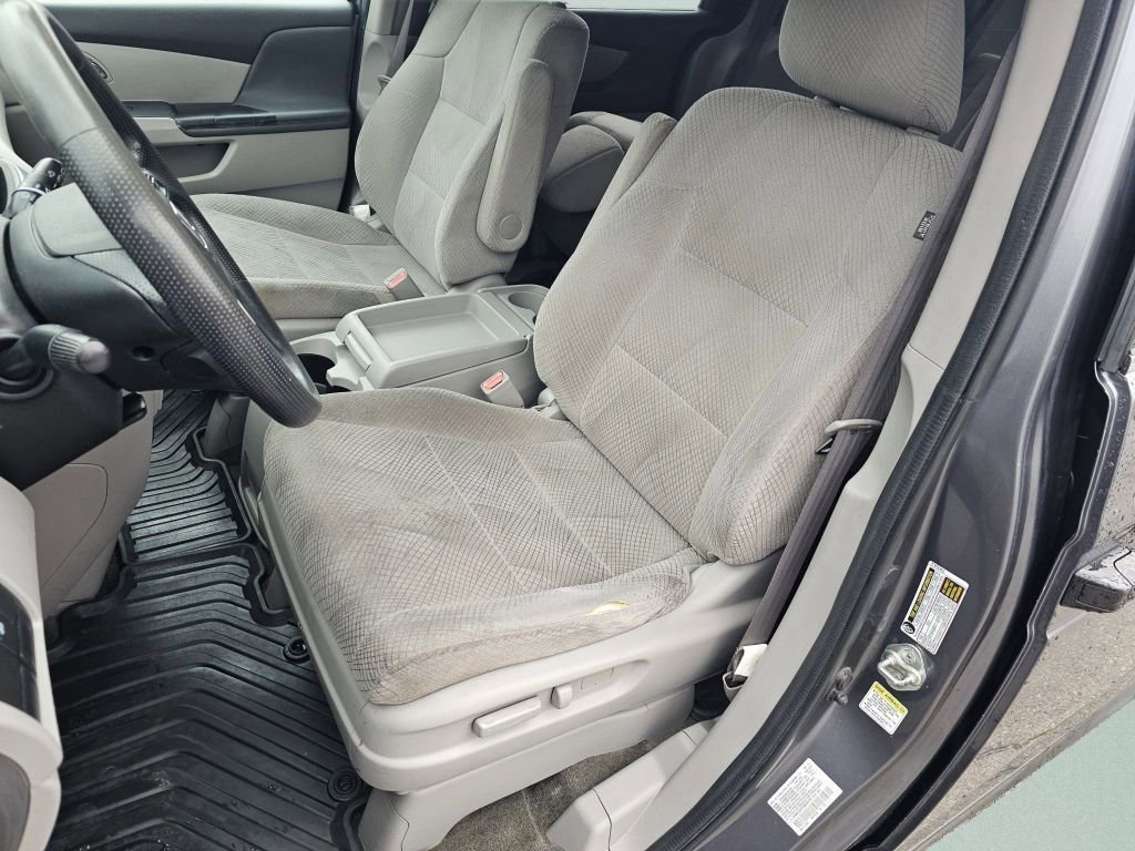 Used 2014 Honda Odyssey LX image 6