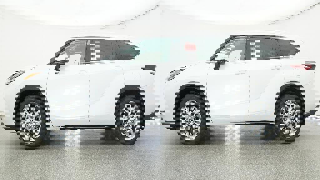 New 2026 Toyota Highlander Limited AWD/4WD image 19