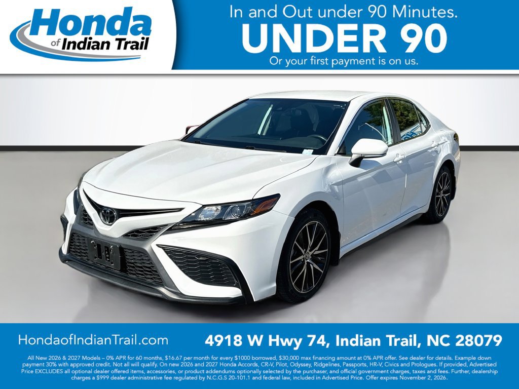 Used 2024 Toyota Camry SE w/ Blackout Package (TMS) FWD image 3