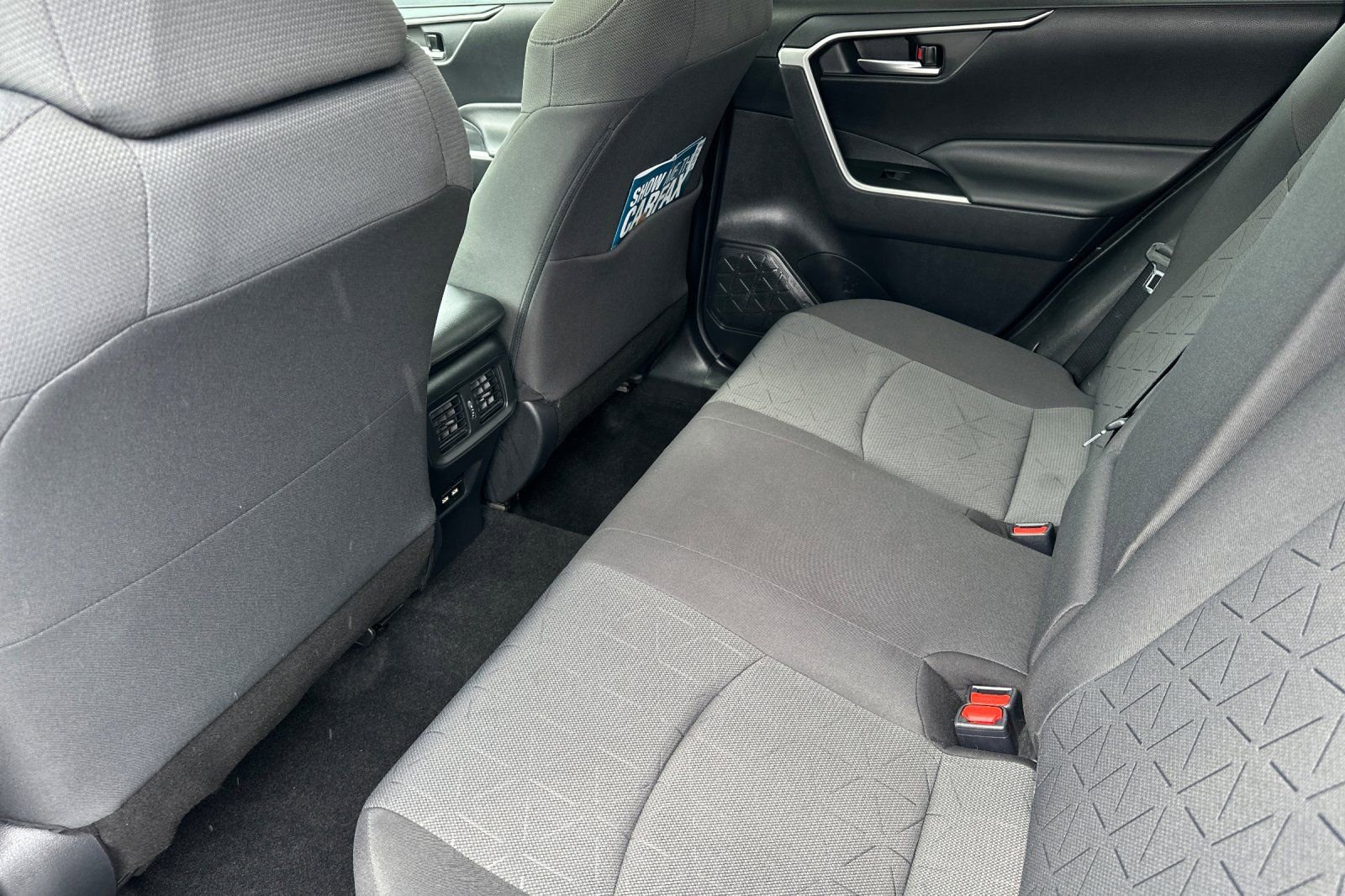 Used 2021 Toyota RAV4 XLE w/ Convenience Package image 13