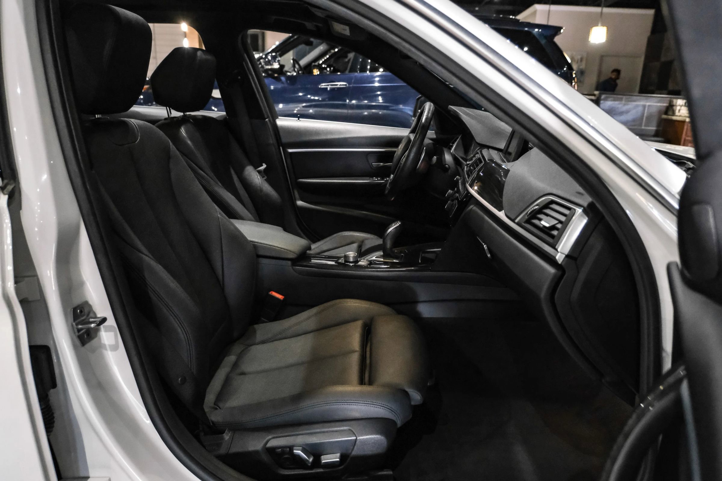 Used 2018 BMW 330i Sedan RWD image 26