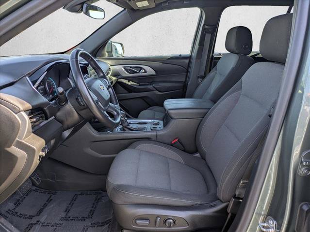 Used 2022 Chevrolet Traverse LT FWD image 15