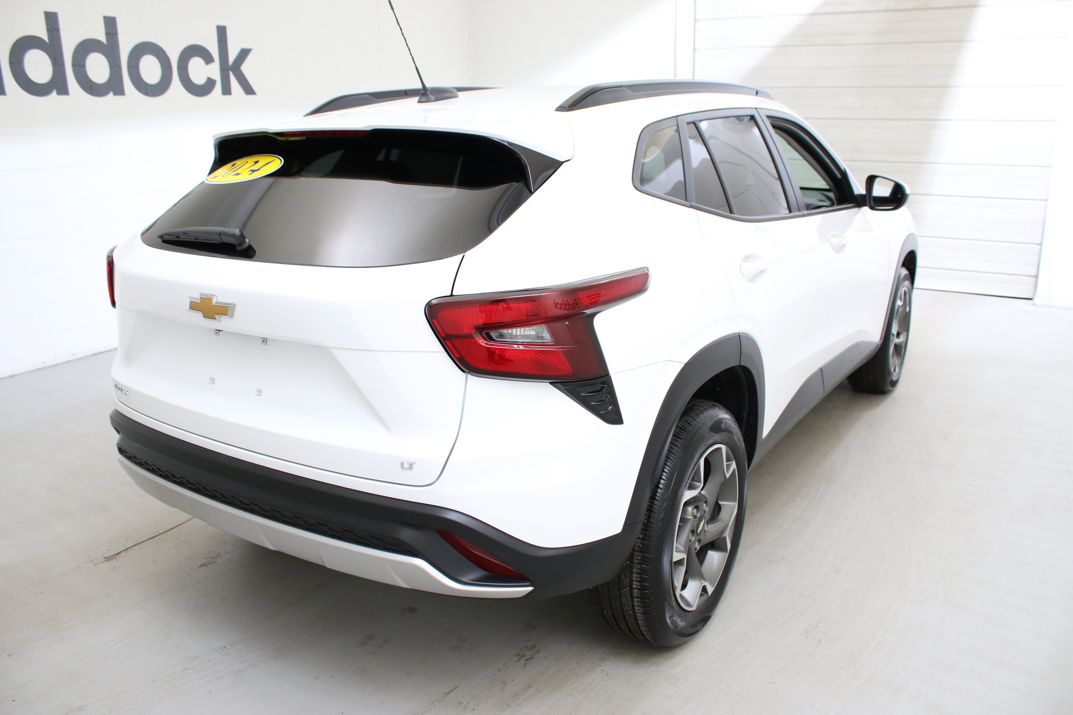 Used 2024 Chevrolet Trax LT image 9