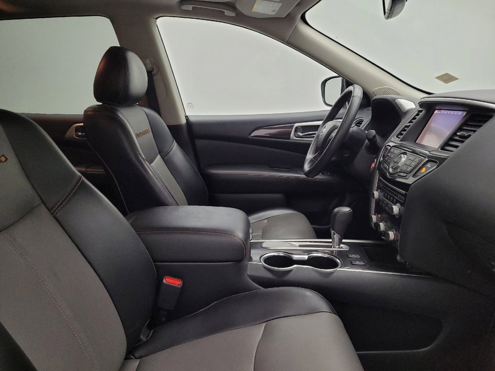 Used 2020 Nissan Pathfinder SL FWD image 21