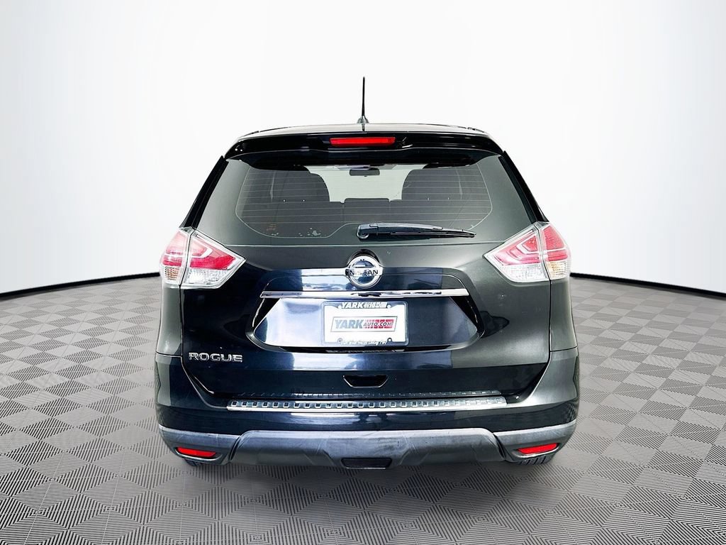 Used 2016 Nissan Rogue S FWD image 9