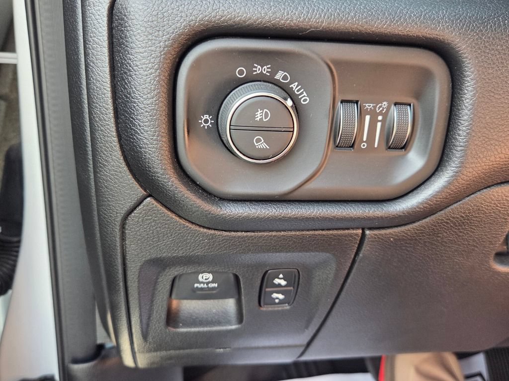 Used 2022 RAM 1500 Laramie RWD image 27
