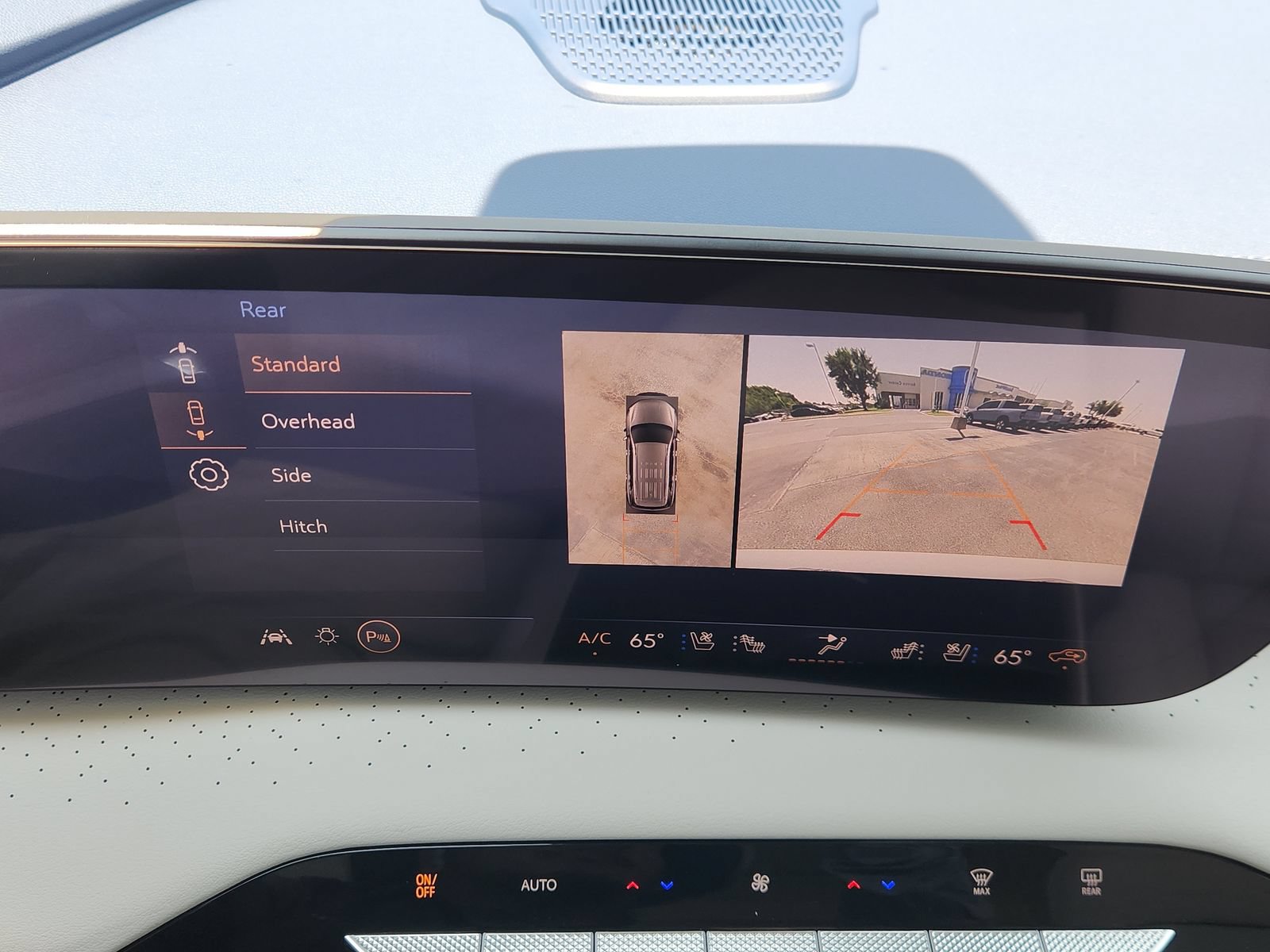 New 2026 Buick Enclave Avenir w/ Super Cruise Package FWD image 21