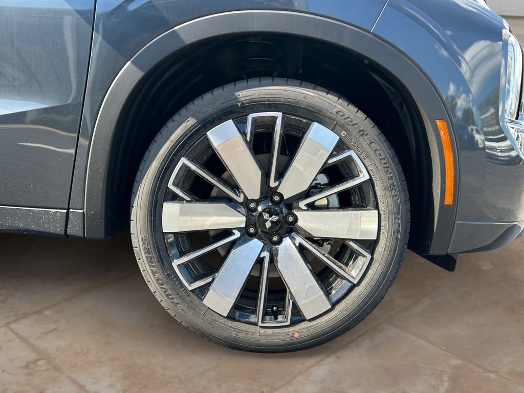 New 2026 Mitsubishi Outlander SEL FWD image 14