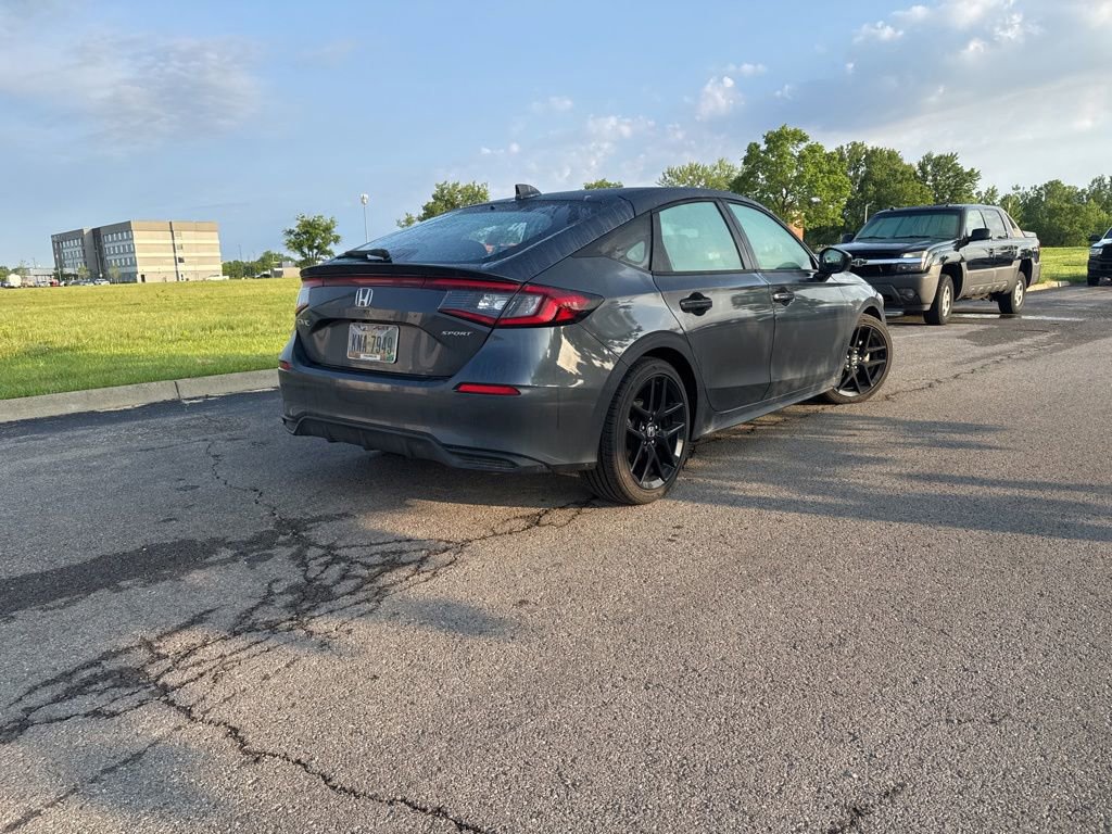 Used 2025 Honda Civic Sport image 31
