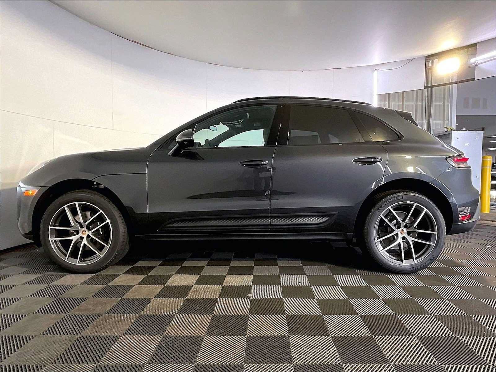 New 2026 Porsche Macan AWD/4WD image 2