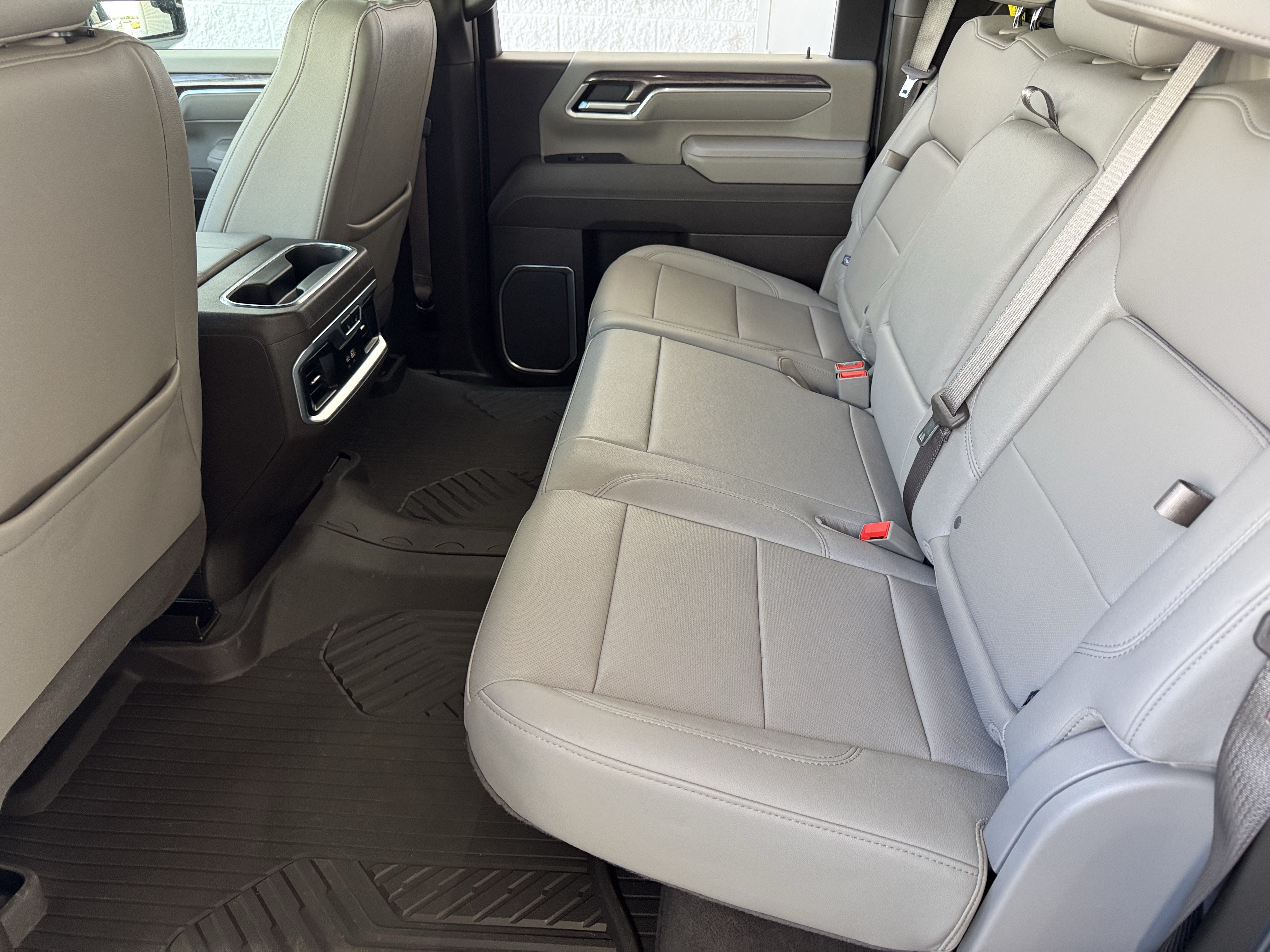Certified 2025 Chevrolet Silverado 3500 LTZ w/ LTZ Convenience Package AWD/4WD image 16