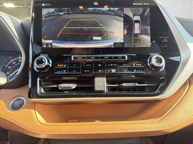 Used 2021 Toyota Highlander Platinum image 20