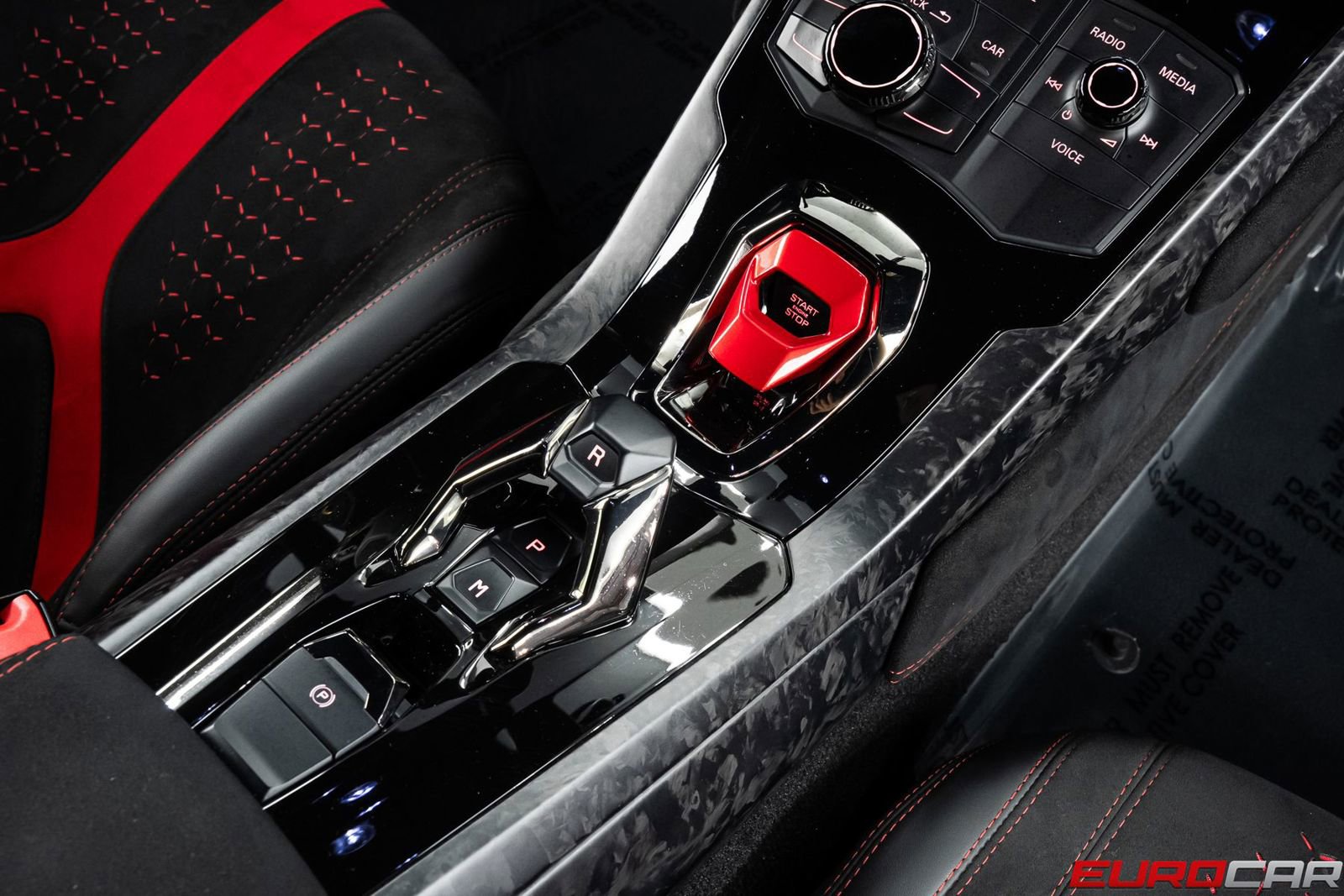 Used 2018 Lamborghini Huracan Performante AWD/4WD image 36