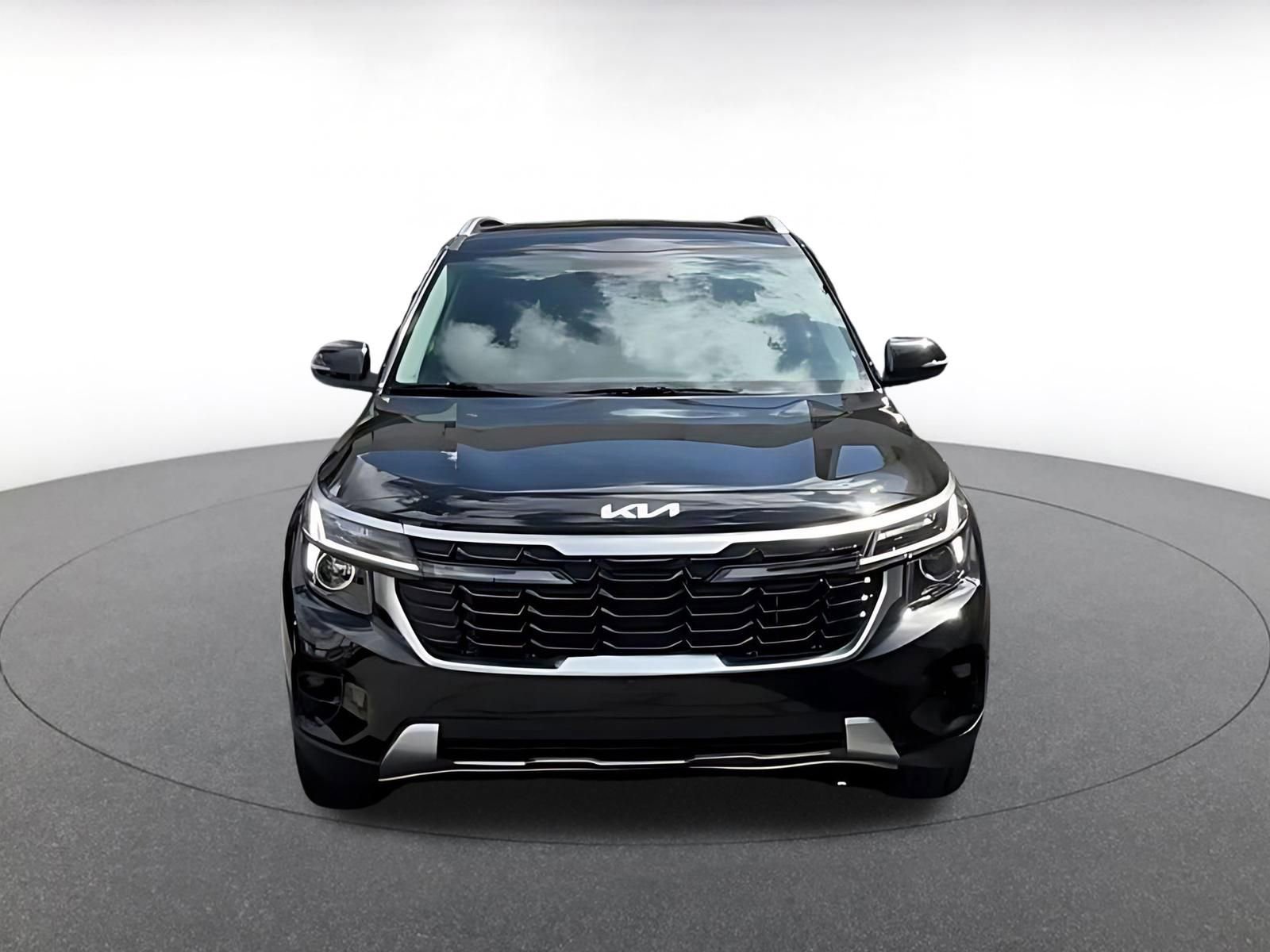 Used 2025 Kia Seltos S FWD image 5