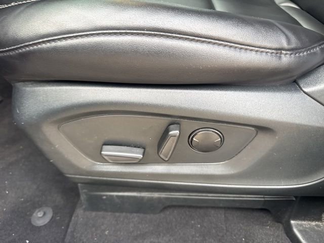 Certified 2023 Ford Explorer XLT w/ Equipment Group 202A image 22