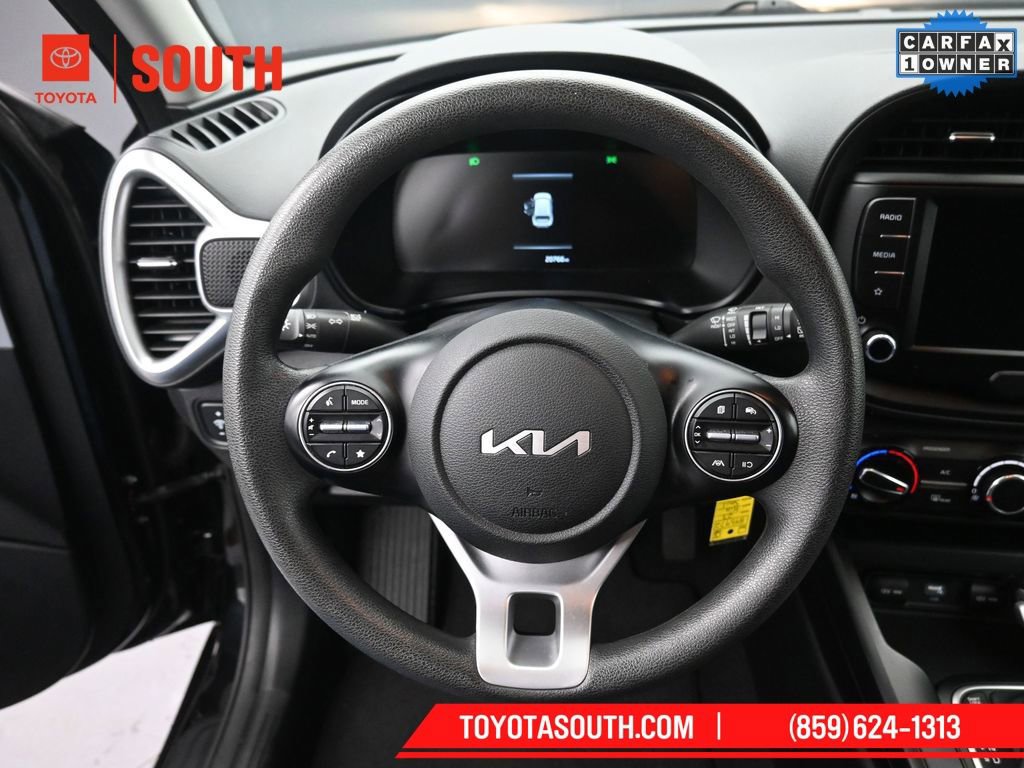 Used 2023 Kia Soul LX image 20