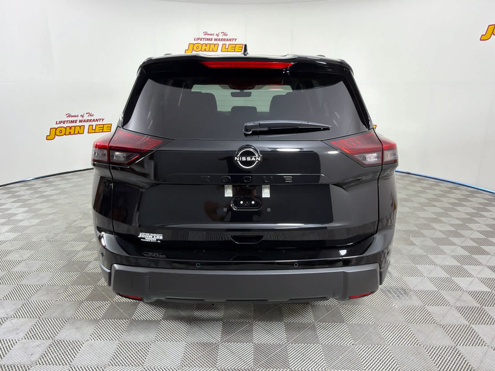New 2026 Nissan Rogue Dark Armor FWD image 4