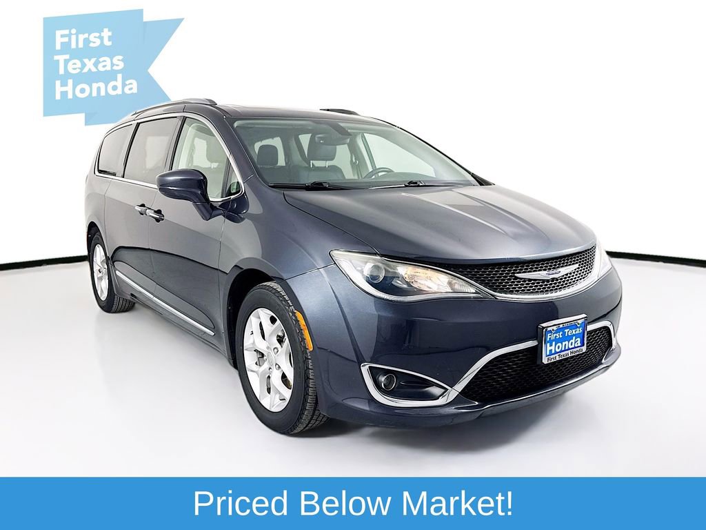 Used 2019 Chrysler Pacifica Touring-L Plus w/ Tire & Wheel Group