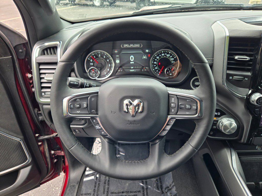 Used 2025 RAM 1500 Laramie AWD/4WD image 32