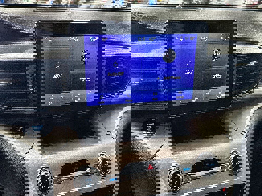 Used 2022 Ford Explorer XLT image 19