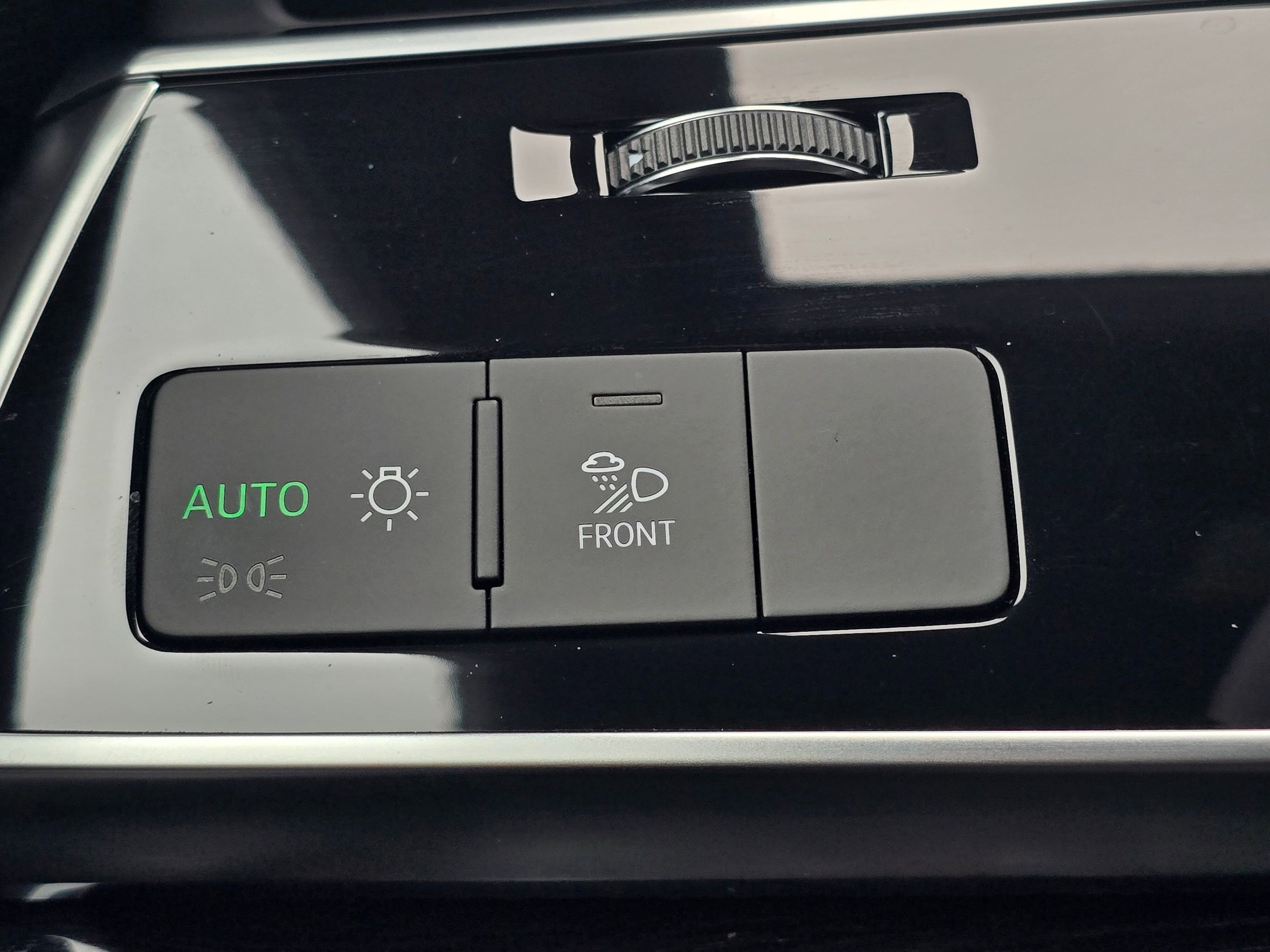 Certified 2025 Audi Q8 Premium Plus w/ Premium Plus Package image 35