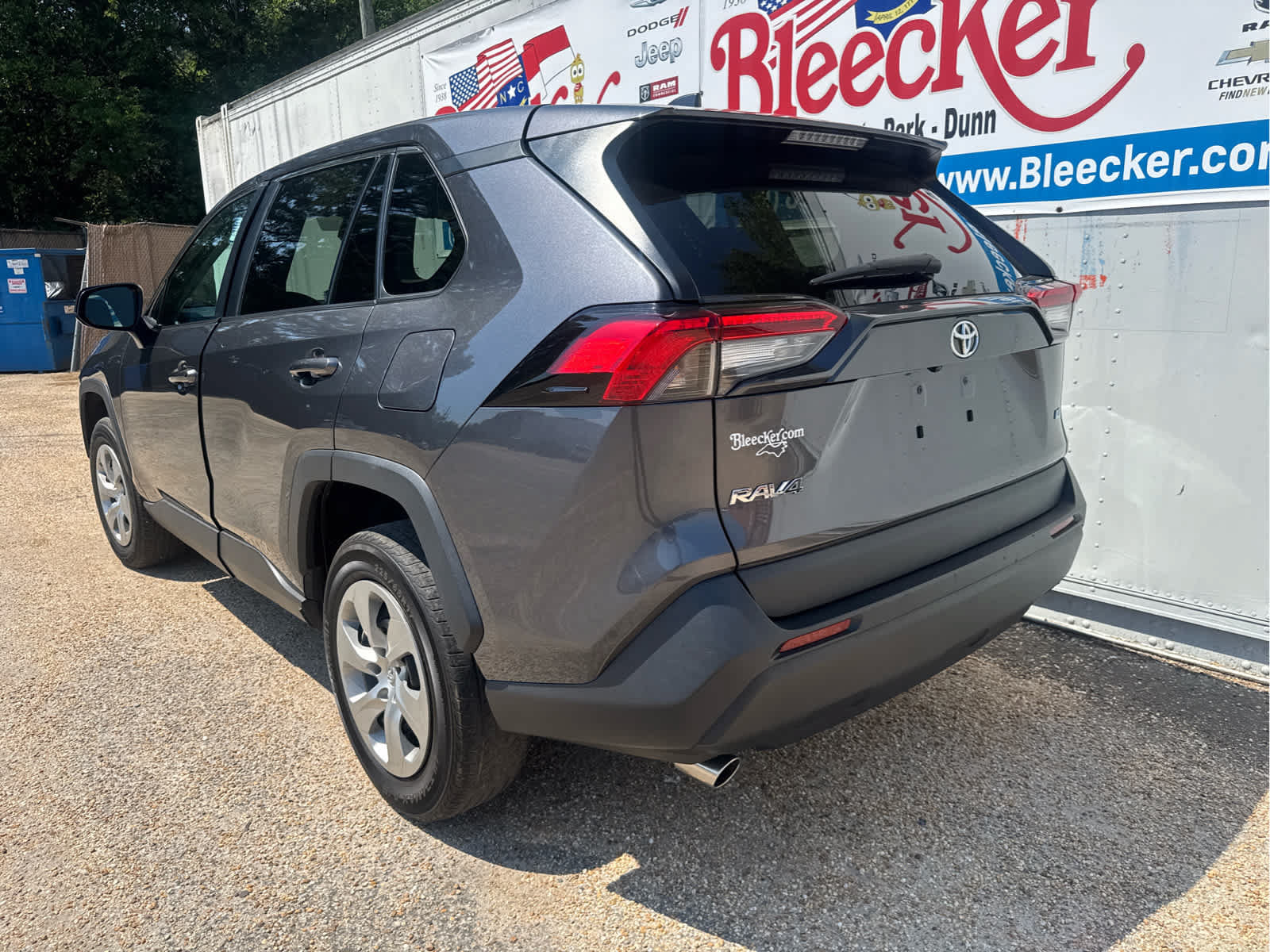 Used 2023 Toyota RAV4 LE FWD image 8
