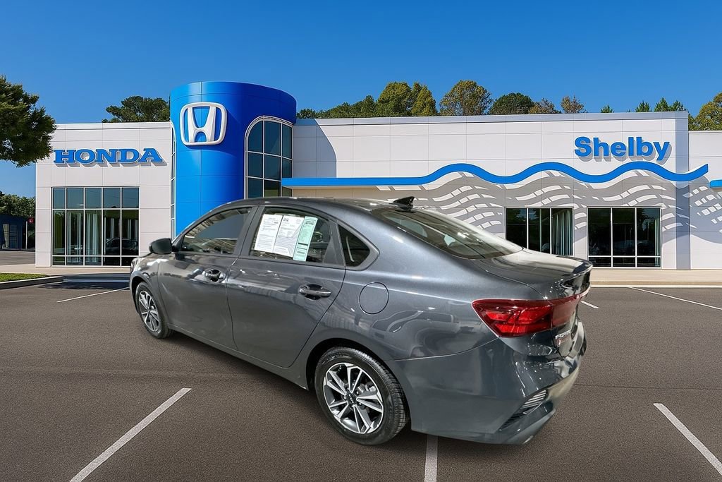 Used 2023 Kia Forte LXS image 6