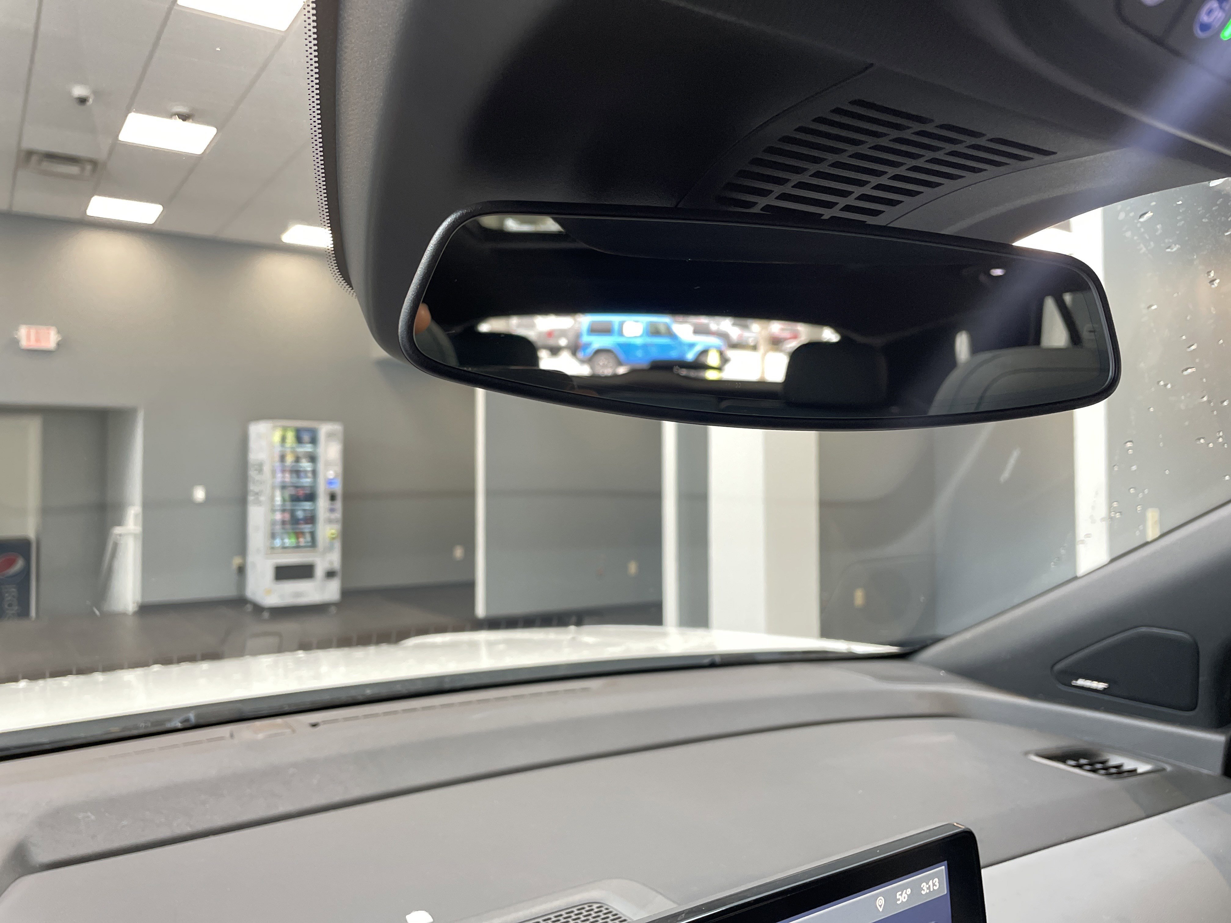 Used 2025 Honda Prologue Touring image 32