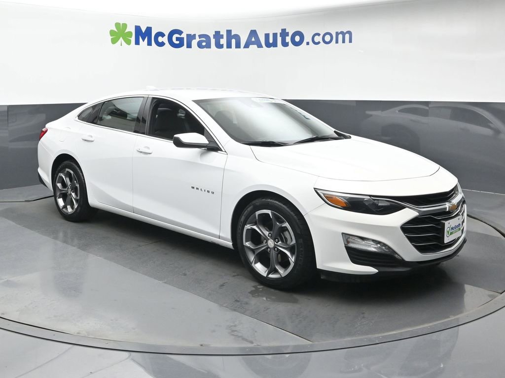 Used 2024 Chevrolet Malibu LT image 2