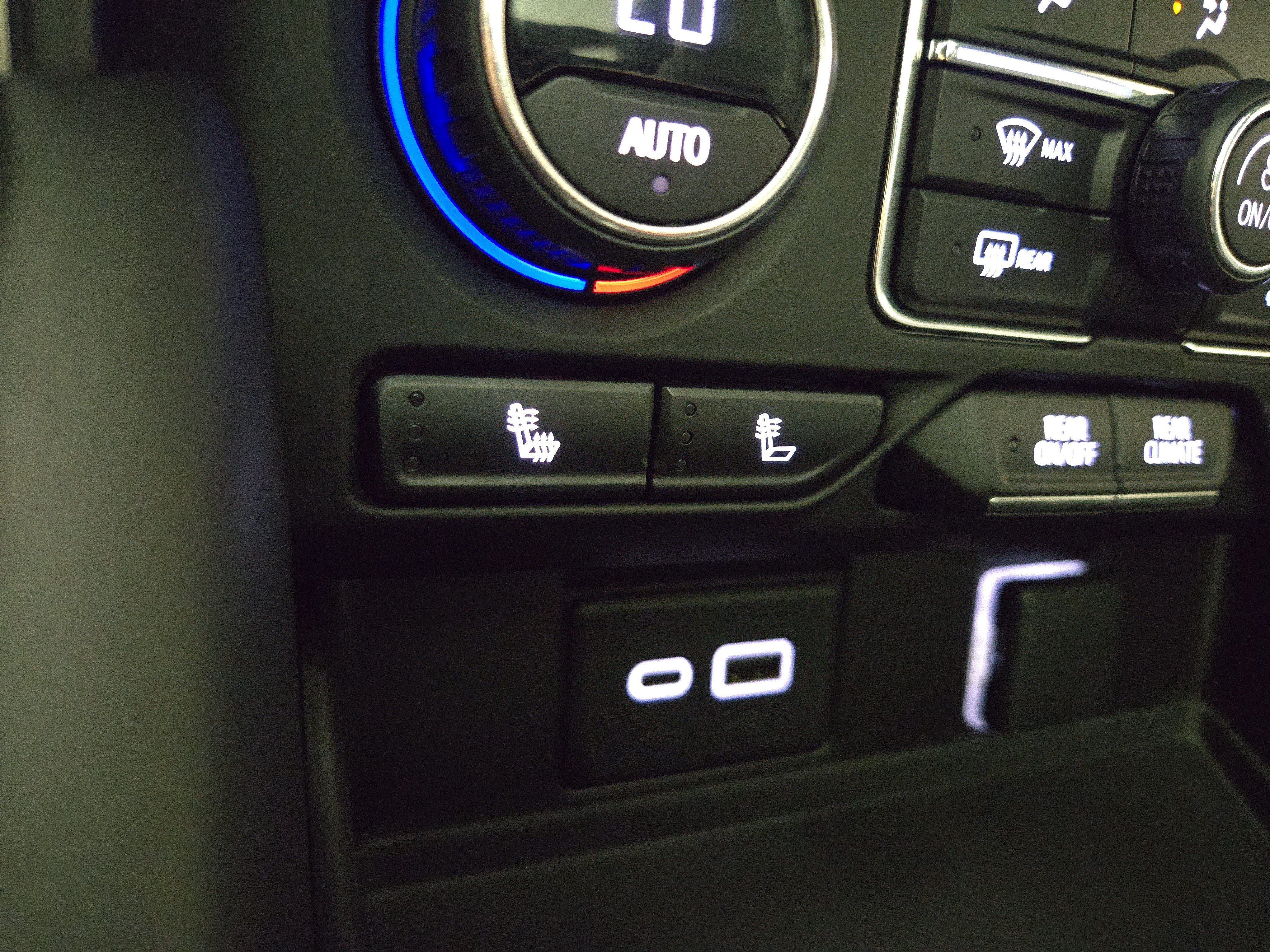Certified 2023 Chevrolet Suburban Z71 AWD/4WD image 28