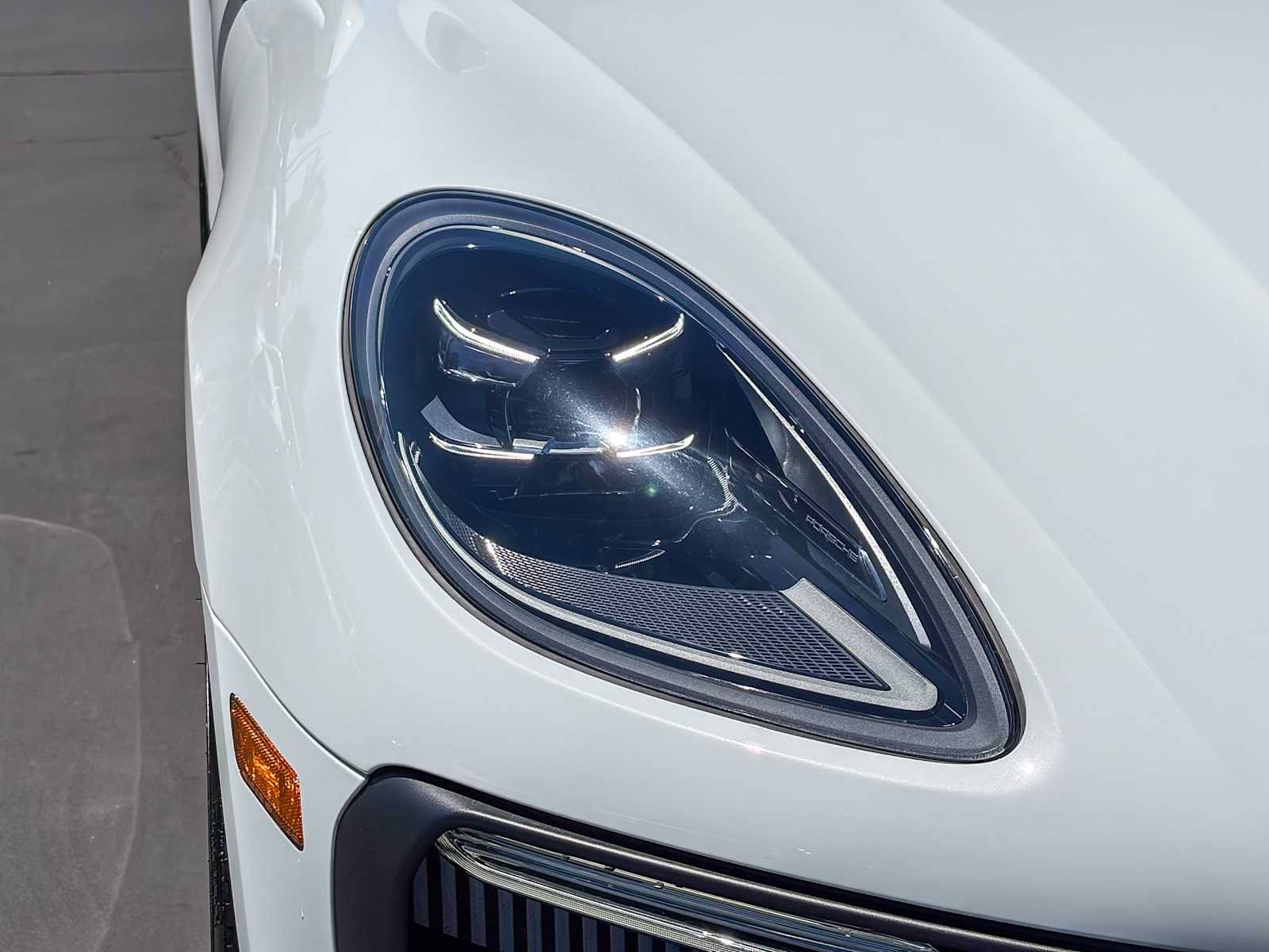 Used 2023 Porsche Macan GTS AWD/4WD image 7