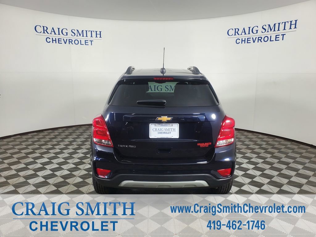 Used 2022 Chevrolet Trax LT w/ LT Convenience Package AWD/4WD image 4