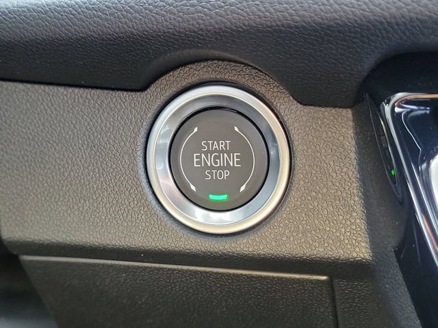 Certified 2026 Chevrolet Traverse RS FWD image 29