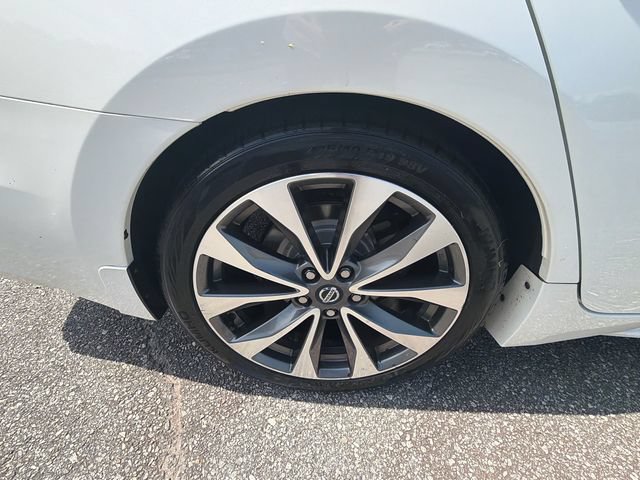 Used 2019 Nissan Maxima Platinum w/ Illumination Package FWD image 17