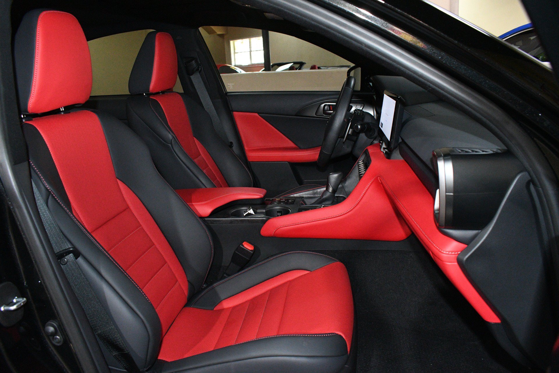 Used 2026 Lexus IS 350 F Sport w/ Technology Package RWD image 8