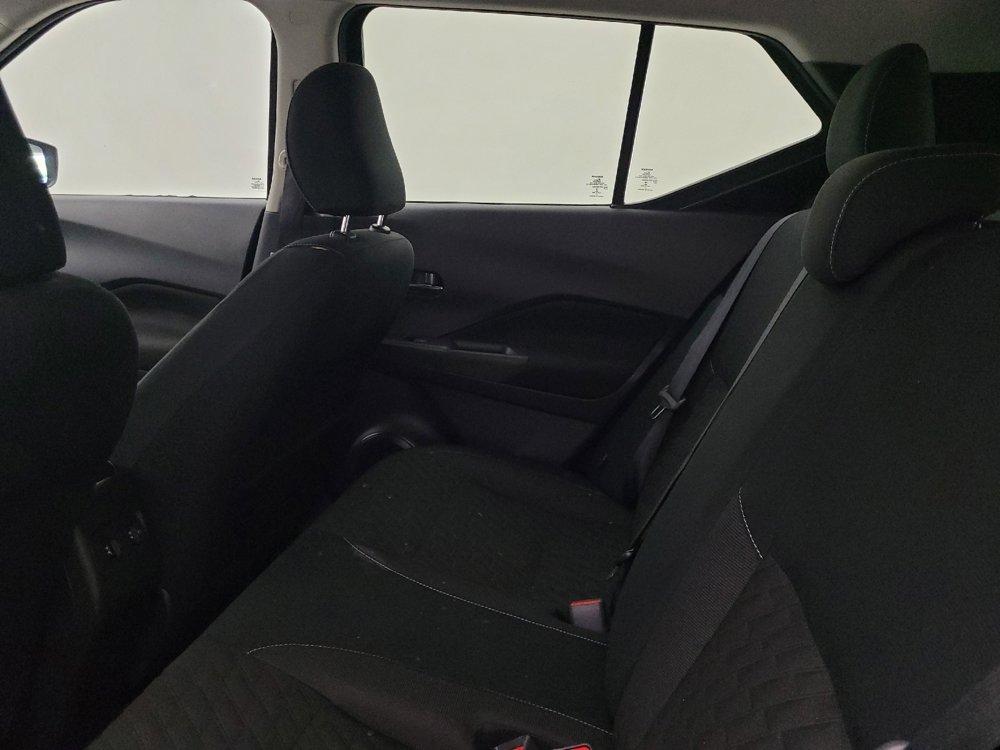 Used 2022 Nissan Kicks SV image 18