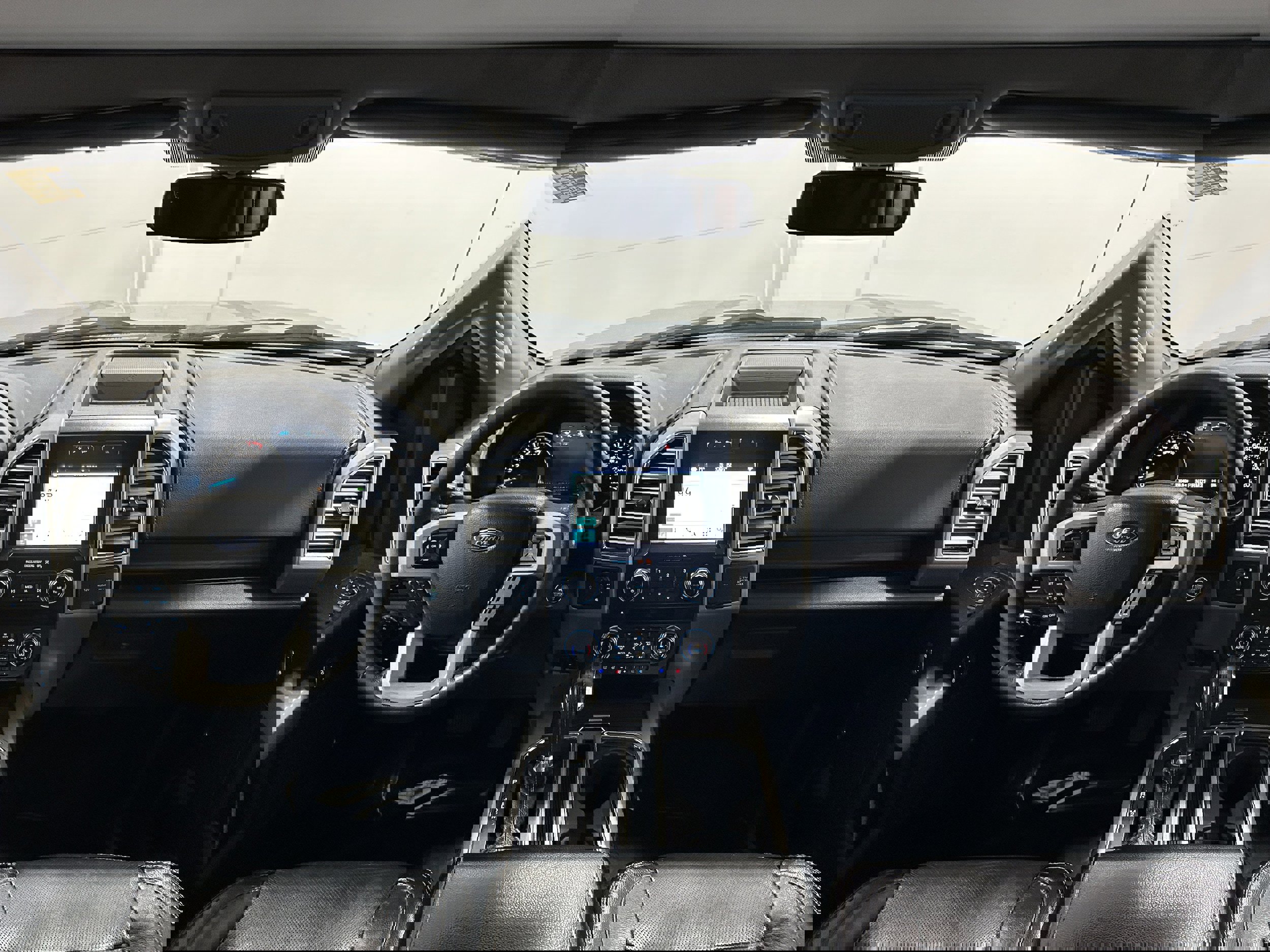 Used 2016 Ford F150 Lariat w/ Equipment Group 502A Luxury image 16