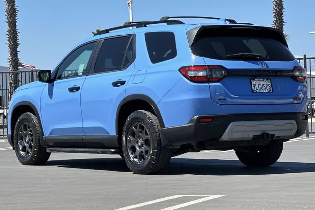 Certified 2024 Honda Pilot TrailSport image 6