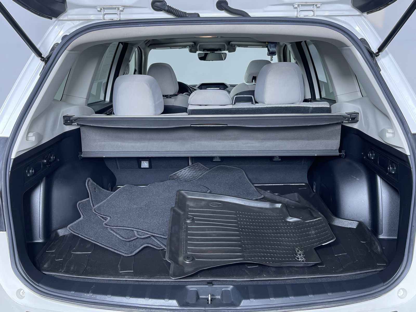 Used 2019 Subaru Forester Premium w/ All-Weather Package AWD/4WD image 24