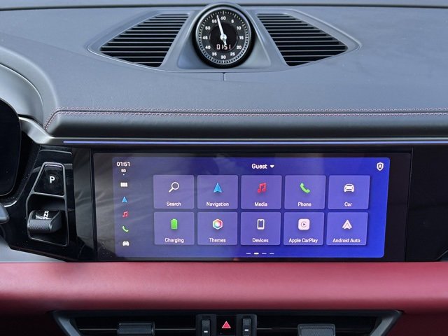 Certified 2025 Porsche Macan Electric image 28